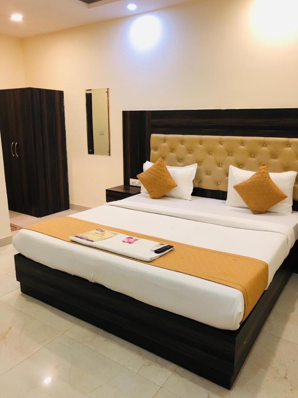 Hotel Ivy Plaza Near Igi Airport New Delhi Luaran gambar